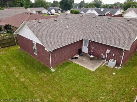 Exterior - 2708 N 55th Cir, Fort Smith, AR 72904 photo 3 of 4