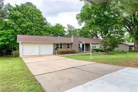 Exterior - 70 Haven Dr, Fort Smith, AR 72901 photo 2 of 10