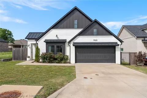 9025 Birkshire Pl, Fort Smith, AR 72916