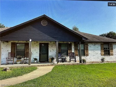 2718 Washburn Pl, Greenwood, AR 72936