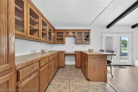 Kitchen - 2800 Kendall Ave, Fort Smith, AR 72918 photo 5 of 7