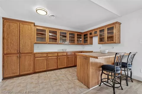 Kitchen - 2800 Kendall Ave, Fort Smith, AR 72918 photo 6 of 7