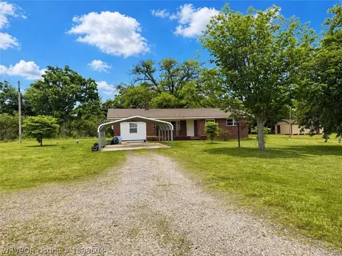 3908 N 59 Hwy, Van Buren, AR 72956