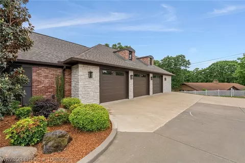 Exterior - 3100 Jackson St, Fort Smith, AR 72903 photo 6 of 12