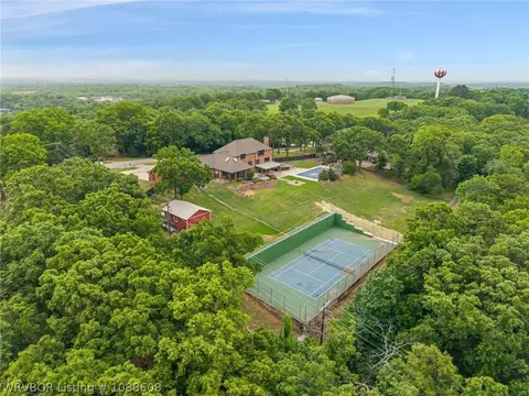 View/Area - 3100 Jackson St, Fort Smith, AR 72903 photo 1 of 1