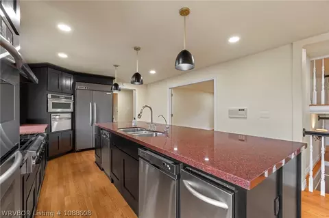 Kitchen - 3100 Jackson St, Fort Smith, AR 72903 photo 3 of 4