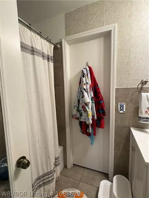 Bath - 3100 Enid St, Fort Smith, AR 72903 photo 3 of 4