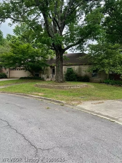 2660 Enid Pl, Fort Smith, AR 72901