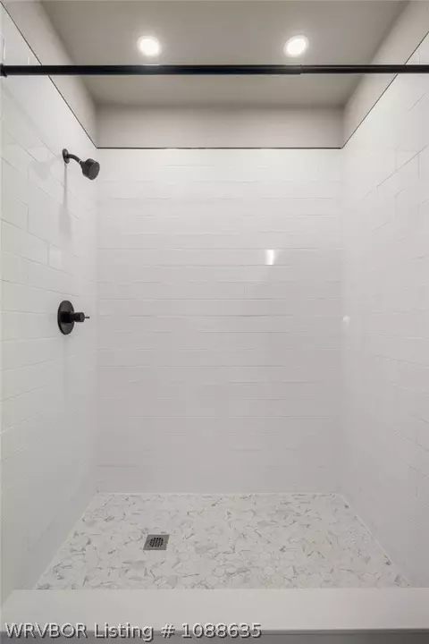 Bath - 2900 S 96th St, Fort Smith, AR 72903 photo 1 of 5