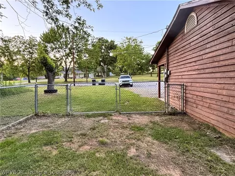 Exterior - 505 E 2nd St, Hartford, AR 72938 photo 5 of 16