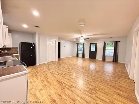 Living - 505 E 2nd St, Hartford, AR 72938 photo 5 of 10