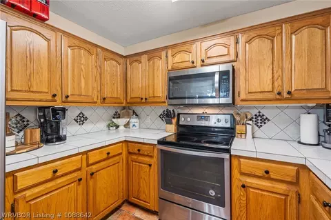 Kitchen - 603 J St, Barling, AR 72923 photo 3 of 3
