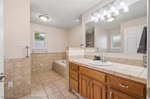 Bath - 603 J St, Barling, AR 72923 photo 1 of 3