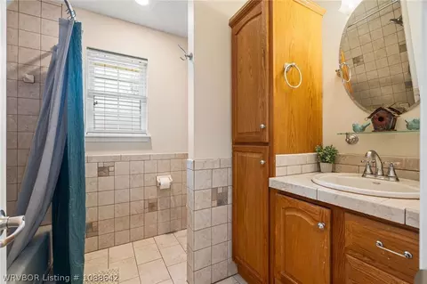 Bath - 603 J St, Barling, AR 72923 photo 3 of 3