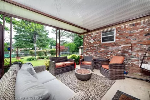Exterior - 4515 Urbana Dr, Fort Smith, AR 72904 photo 6 of 9