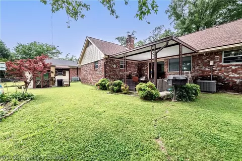 Exterior - 4515 Urbana Dr, Fort Smith, AR 72904 photo 5 of 9