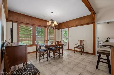 Dining - 6800 Hunter Crossing Dr, Fort Smith, AR 72916 photo 4 of 5