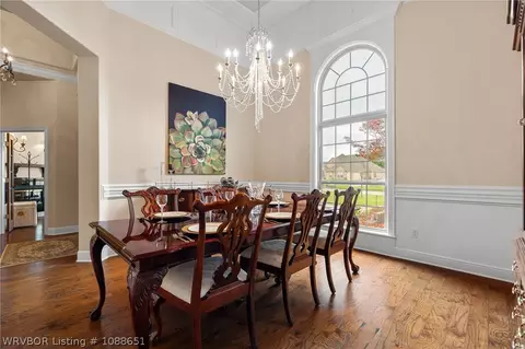 Dining - 6800 Hunter Crossing Dr, Fort Smith, AR 72916 photo 2 of 5