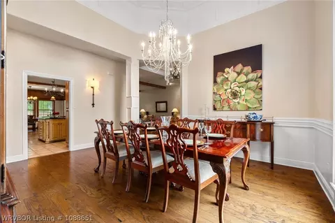 Dining - 6800 Hunter Crossing Dr, Fort Smith, AR 72916 photo 3 of 5
