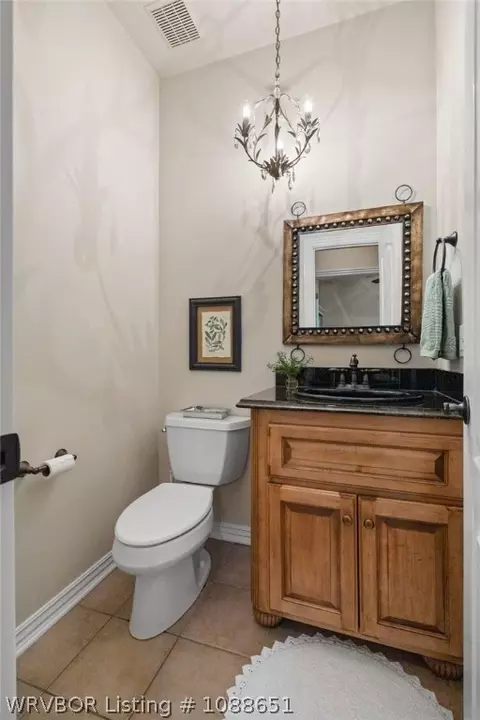 Bath - 6800 Hunter Crossing Dr, Fort Smith, AR 72916 photo 7 of 9