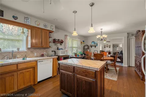 704 S Fifth Ave, Bonanza, AR 72916 photo 10
