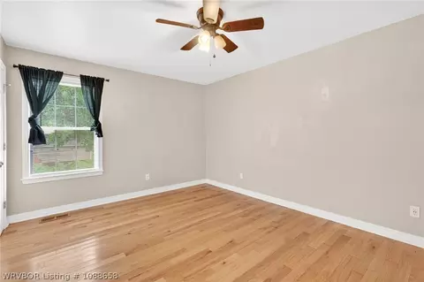 Bedroom - 9717 Thistle Ct, Fort Smith, AR 72908 photo 4 of 6