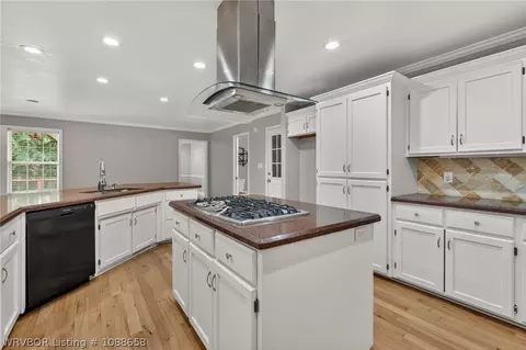 Kitchen - 9717 Thistle Ct, Fort Smith, AR 72908 photo 2 of 3