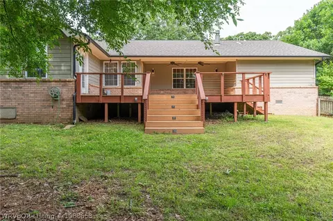 Exterior - 9717 Thistle Ct, Fort Smith, AR 72908 photo 7 of 9