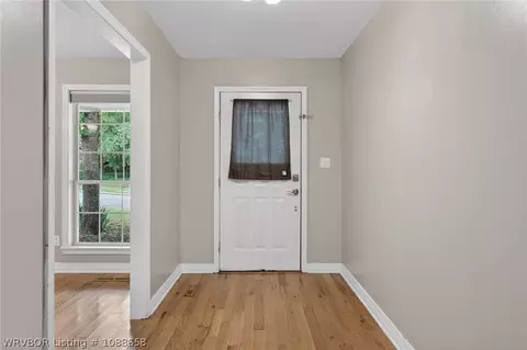 Entry Way - 9717 Thistle Ct, Fort Smith, AR 72908 photo 1 of 2