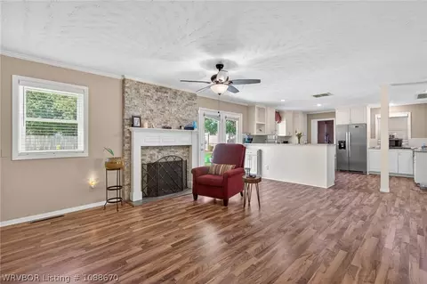 Living - 2900 Boston St, Fort Smith, AR 72901 photo 2 of 2