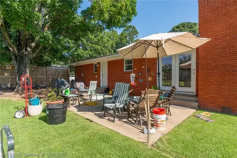 Exterior - 2900 Boston St, Fort Smith, AR 72901 photo 7 of 13