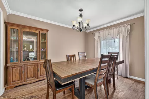 Dining - 8405 Meadow Dr, Fort Smith, AR 72908 photo 3 of 4