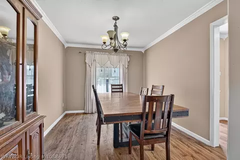 Dining - 8405 Meadow Dr, Fort Smith, AR 72908 photo 4 of 4