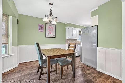 Dining - 8405 Meadow Dr, Fort Smith, AR 72908 photo 1 of 4