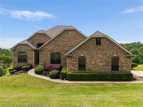 Exterior - 3819 Tpc Dr, Alma, AR 72921 photo 2 of 11