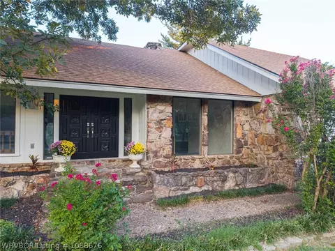Exterior - 9609 Jenny Lind Rd, Fort Smith, AR 72908 photo 3 of 6