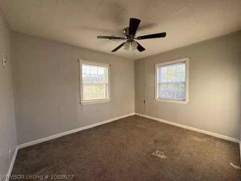 Bedroom - 18006 Highway 45, Hackett, AR 72937 photo 4 of 4