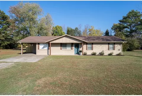 3104 Dora Rd, Van Buren, AR 72956