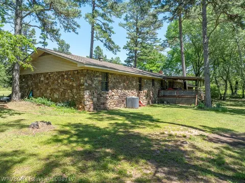 Exterior - 10448 E State Highway 22, Paris, AR 72855 photo 8 of 19