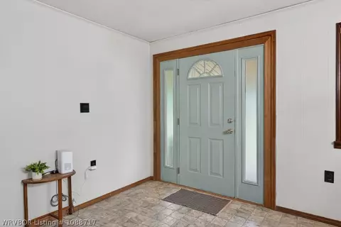 Entry Way - 10448 E State Highway 22, Paris, AR 72855 photo 1 of 1
