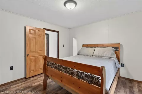 Bedroom - 10448 E State Highway 22, Paris, AR 72855 photo 4 of 7