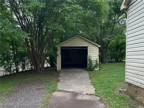 1220 N 35th St, Fort Smith, AR 72904 photo 2