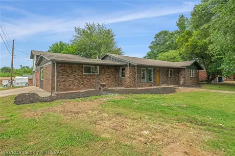 101 Martin Cir, Fort Smith, AR 72908 photo 2