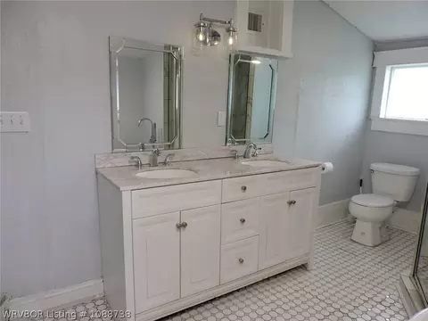 Bath - 2221 S X St, Fort Smith, AR 72901 photo 5 of 7