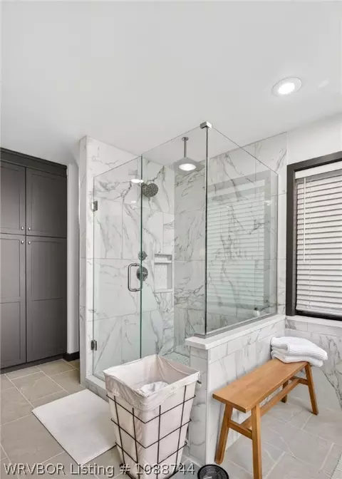 Bath - 2709 Heather Oaks Way, Fort Smith, AR 72908 photo 4 of 7