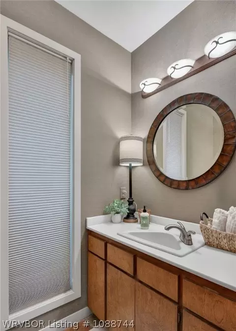 Bath - 2709 Heather Oaks Way, Fort Smith, AR 72908 photo 7 of 7