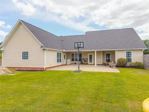Exterior - 6901 E Rye Hill Rd, Fort Smith, AR 72916 photo 5 of 14