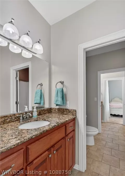 Bath - 6901 E Rye Hill Rd, Fort Smith, AR 72916 photo 4 of 4