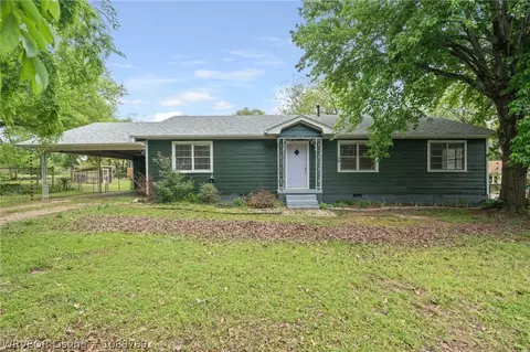 618 N Bennett Ave, Booneville, AR 72927