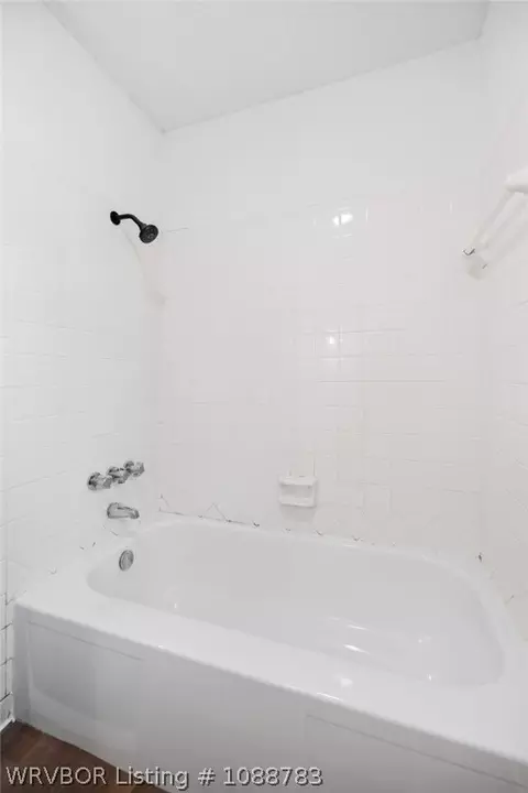 Bath - 1317 Clover Ln, Fort Smith, AR 72908 photo 6 of 6